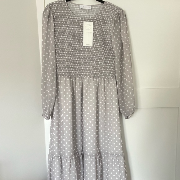 Jilly x Mad About You Grace Midi Dress, Grey Polka Dot, M *NWT* - Picture 1 of 2